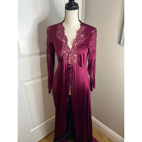 Vintage lily of France open front robe - Picture 1 of 6